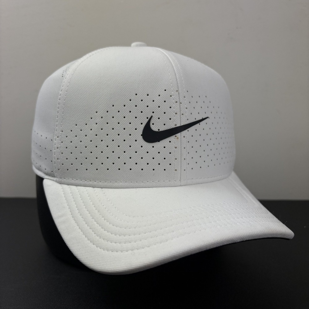 Nike Golf Classic99 Dri-FIT ADV AeroBill White Perforated Fitted Hat Cap S/M